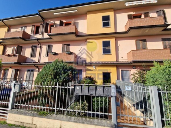 appartamento in vendita a Persico Dosimo in zona Persichello