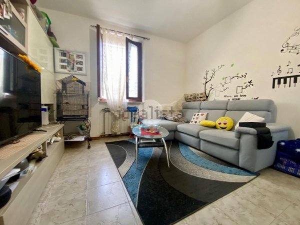 casa indipendente in vendita a Persico Dosimo in zona Persichello