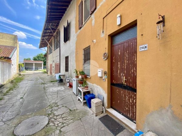 casa indipendente in vendita a Persico Dosimo in zona Persichello