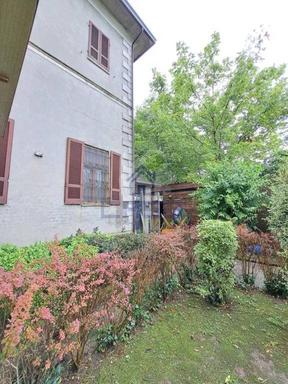 casa indipendente in vendita a Persico Dosimo in zona Persico