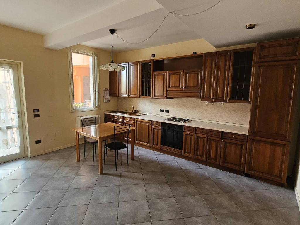 appartamento in vendita a Persico Dosimo in zona Persichello