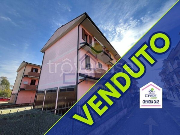 appartamento in vendita a Persico Dosimo in zona Persichello