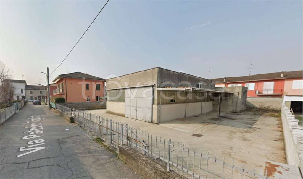 negozio in vendita a Persico Dosimo in zona Persichello