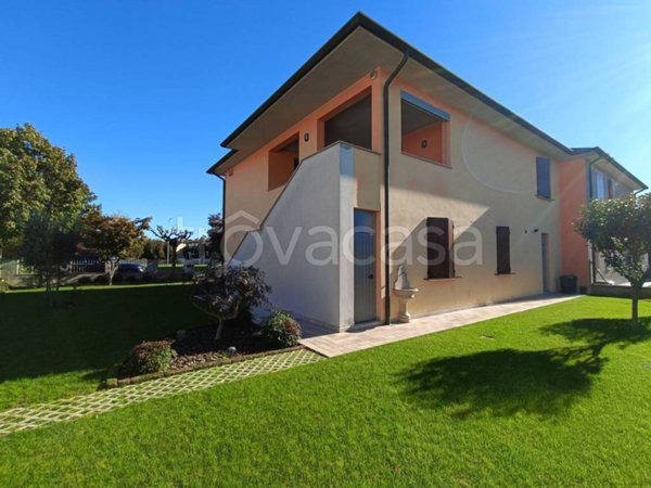 casa indipendente in vendita a Persico Dosimo in zona Persichello