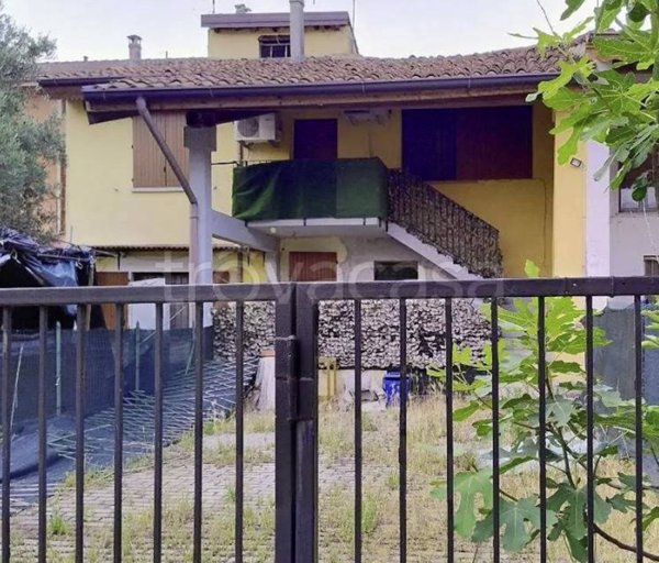 appartamento in vendita a Persico Dosimo in zona Dosimo