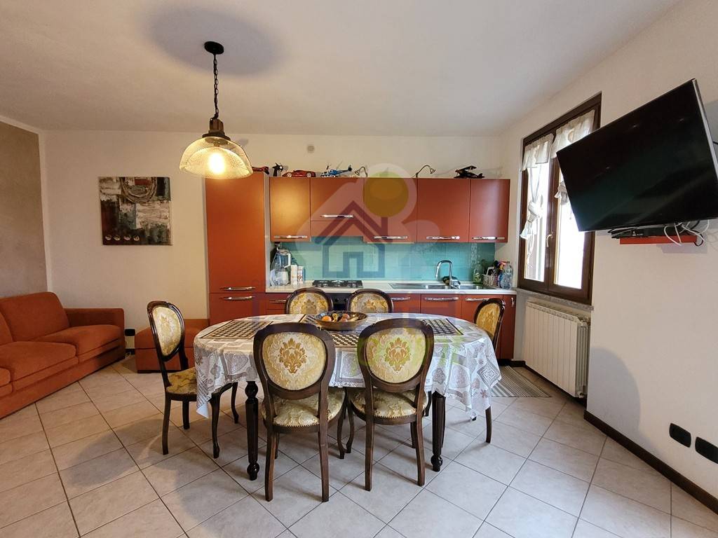 appartamento in vendita a Persico Dosimo in zona Dosimo