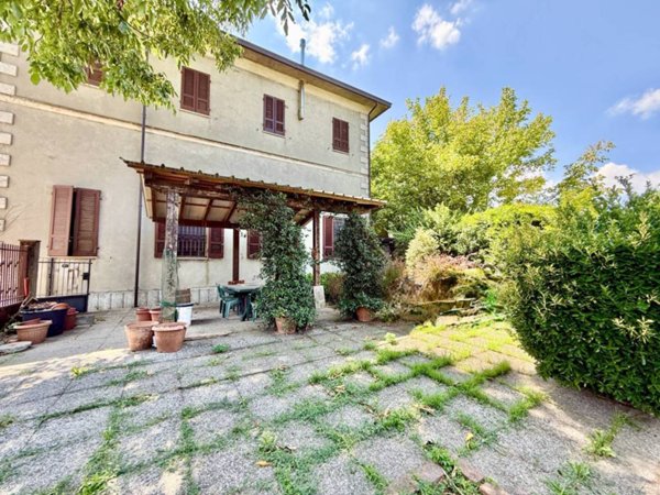 casa indipendente in vendita a Persico Dosimo