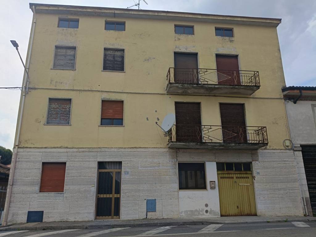 casa semindipendente in vendita a Persico Dosimo in zona Dosimo