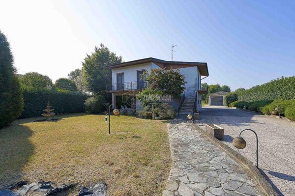 casa indipendente in vendita a Pescarolo ed Uniti