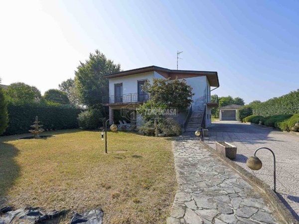 casa indipendente in vendita a Pescarolo ed Uniti
