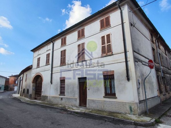 casa indipendente in vendita a Pescarolo ed Uniti