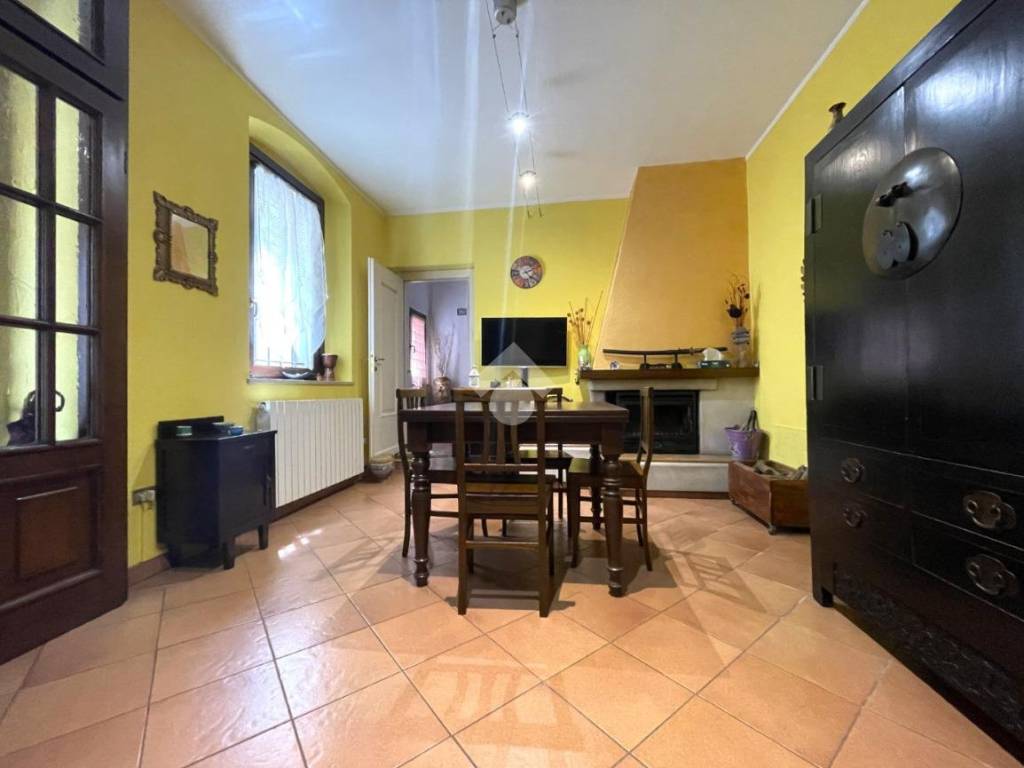 casa indipendente in vendita a Pescarolo ed Uniti