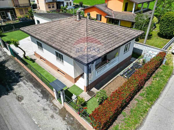 casa indipendente in vendita a Pescarolo ed Uniti