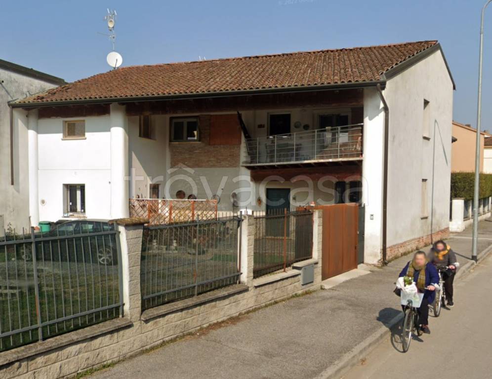 casa indipendente in vendita a Pescarolo ed Uniti