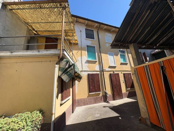 casa indipendente in vendita a Pescarolo ed Uniti