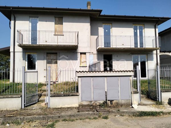 casa indipendente in vendita a Pessina Cremonese