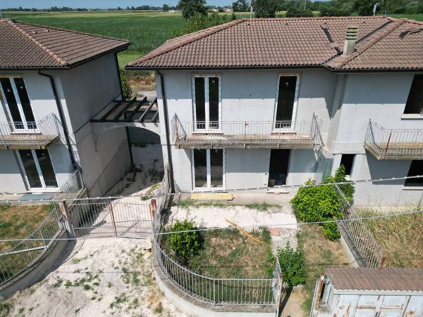 casa indipendente in vendita a Pessina Cremonese