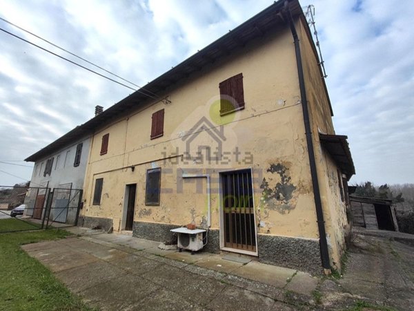 casa indipendente in vendita a Pessina Cremonese