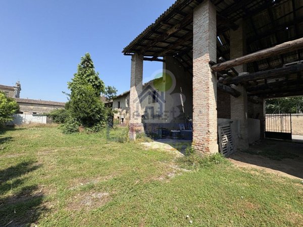 casa indipendente in vendita a Pessina Cremonese