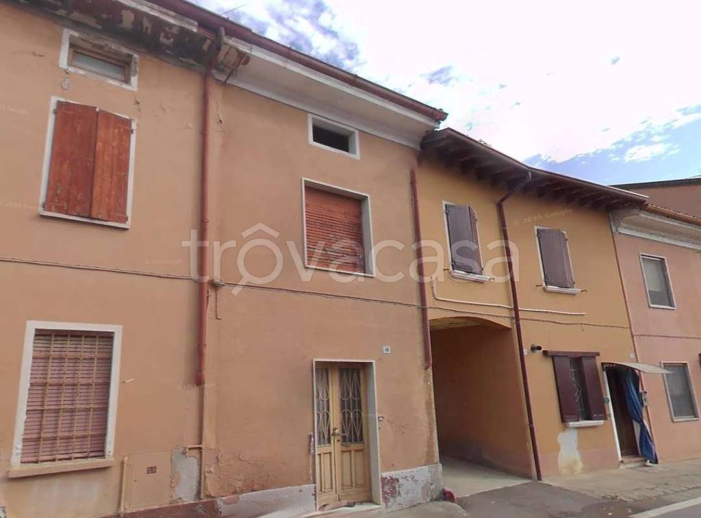 casa indipendente in vendita a Pessina Cremonese