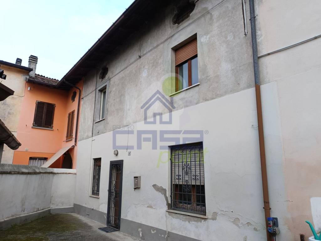 casa indipendente in vendita a Pessina Cremonese