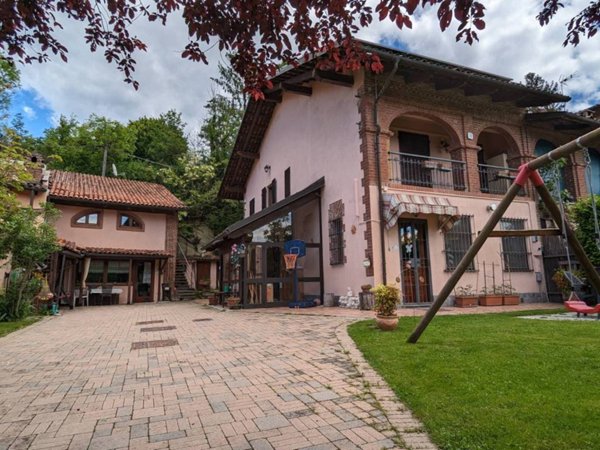 casa indipendente in vendita a Pino Torinese in zona Valle Ceppi
