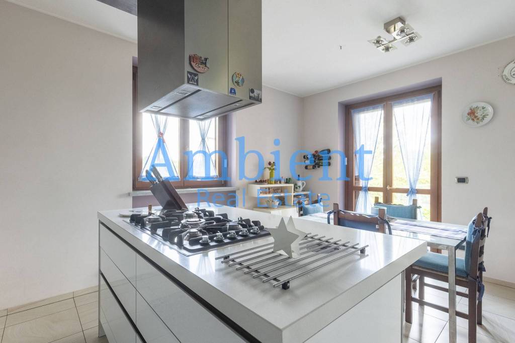 casa indipendente in vendita a Pino Torinese