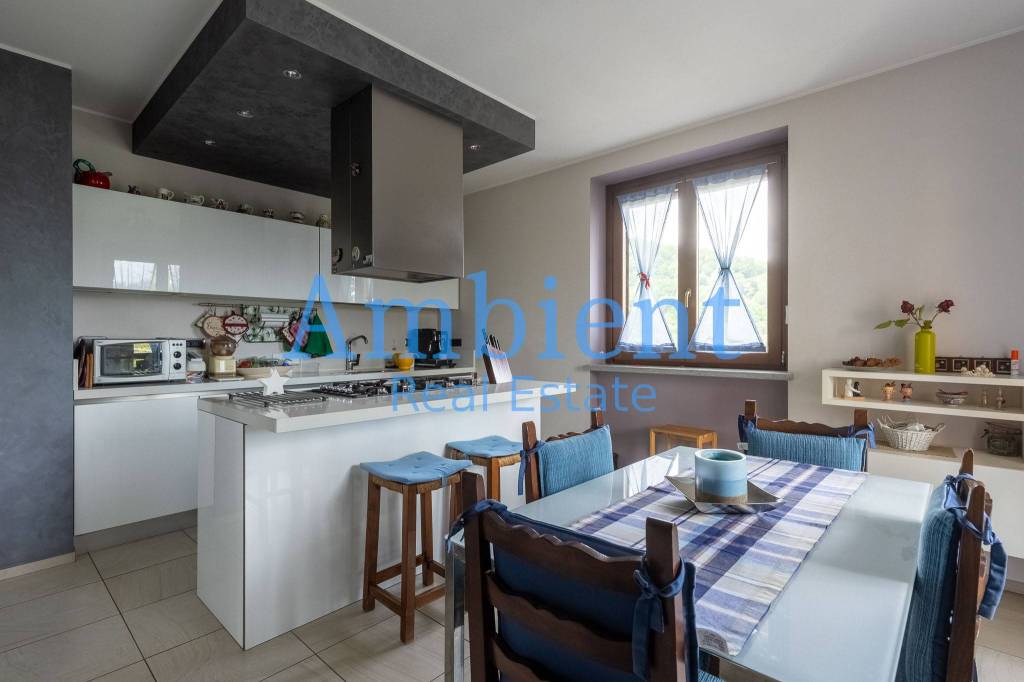 casa indipendente in vendita a Pino Torinese