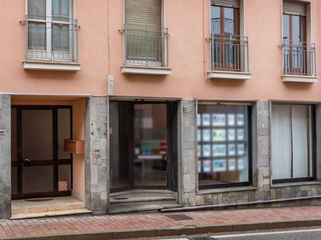 negozio in vendita a Pino Torinese