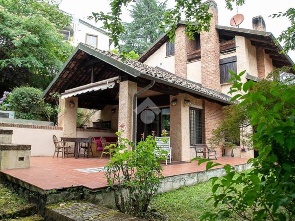 casa indipendente in vendita a Pino Torinese