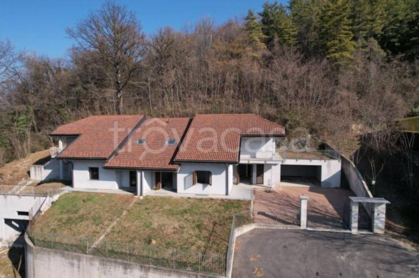casa indipendente in vendita a Pino Torinese in zona Cento Croci