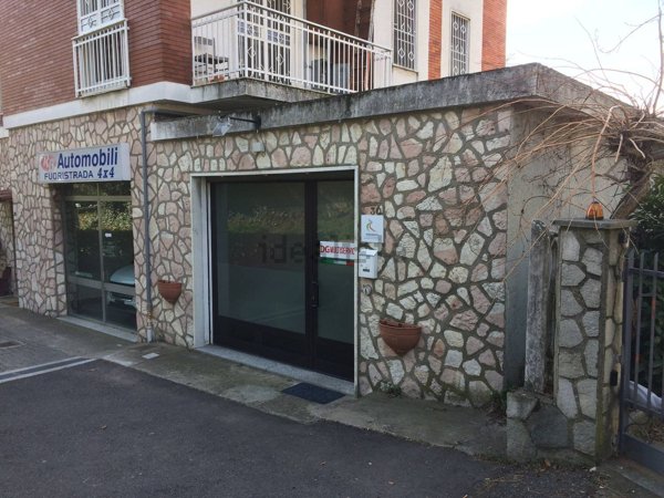 ufficio in vendita a Pino Torinese