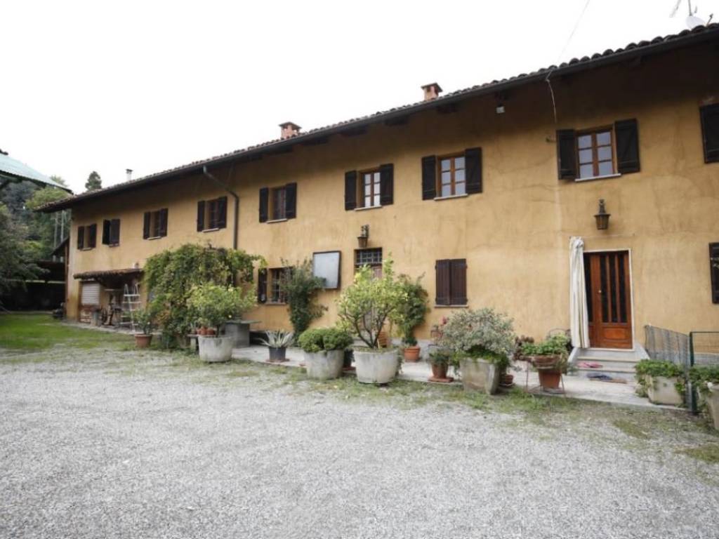 casa indipendente in vendita a Pino Torinese