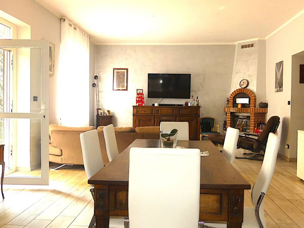 casa indipendente in vendita a Pino Torinese