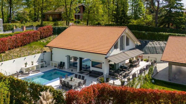 casa indipendente in vendita a Pino Torinese in zona Cento Croci
