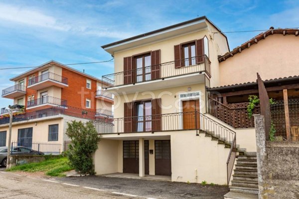 casa indipendente in vendita a Pino Torinese in zona Strada San Felice