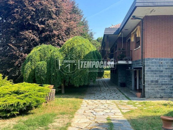 casa indipendente in vendita a Pino Torinese in zona Cento Croci