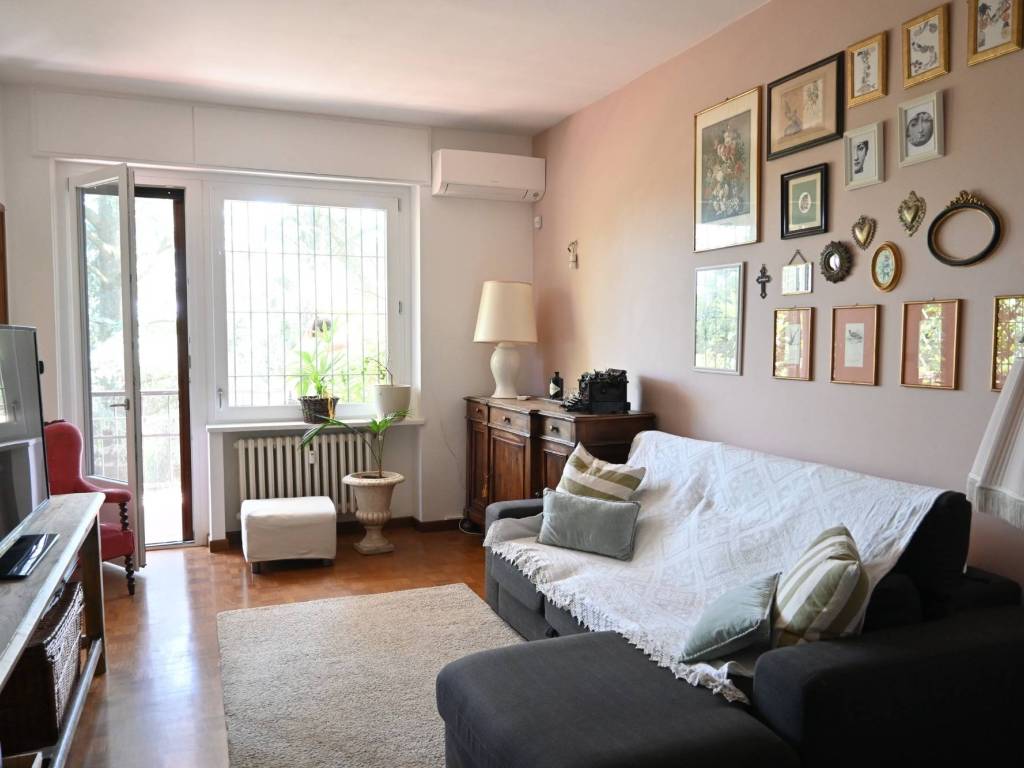 appartamento in vendita a Pino Torinese in zona Strada San Felice