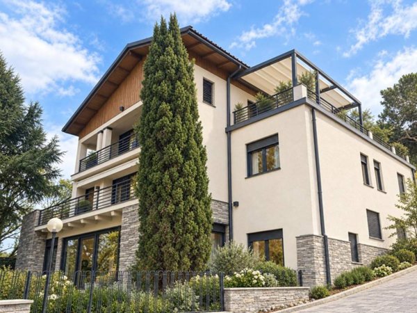 appartamento in vendita a Pino Torinese in zona Cento Croci