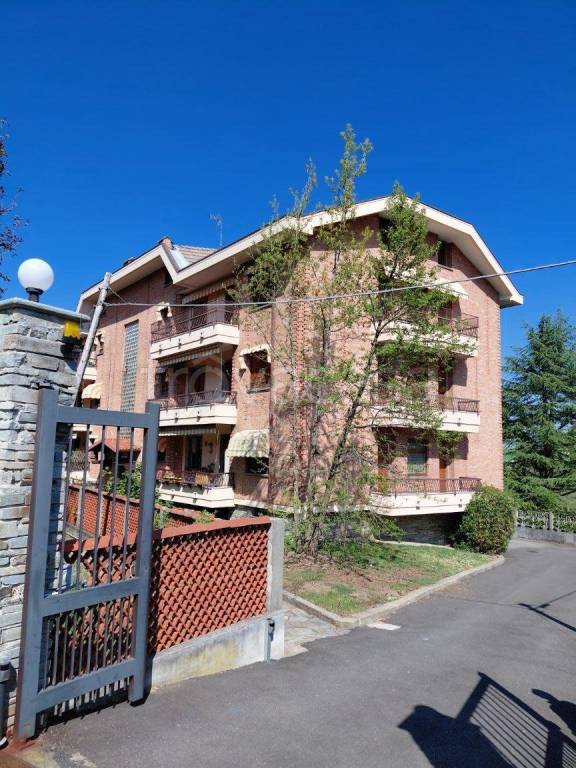 appartamento in vendita a Pino Torinese in zona Strada San Felice