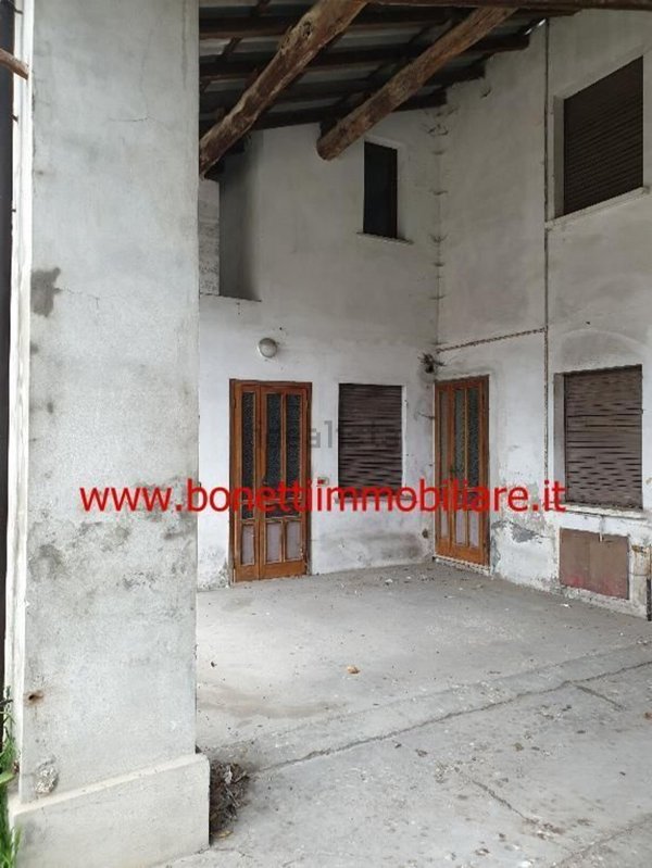 casale in vendita a Pianengo