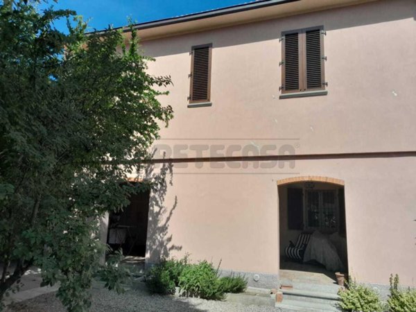 casa indipendente in vendita a Pianengo