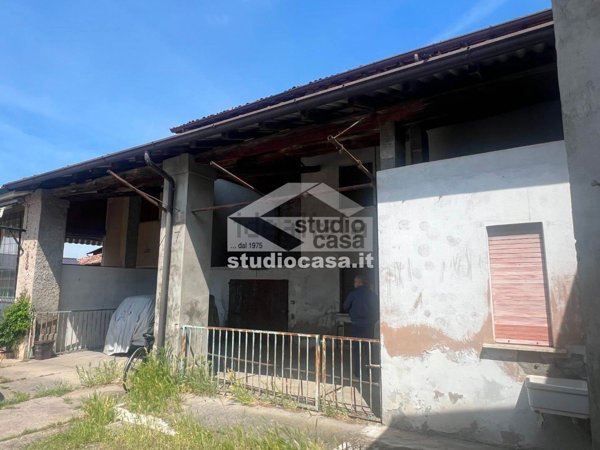 casa indipendente in vendita a Pianengo