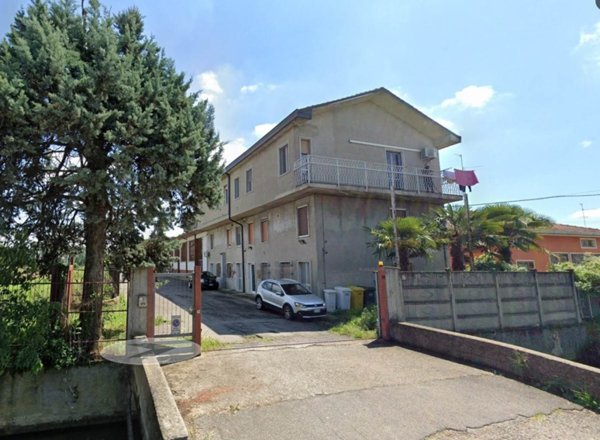 casa indipendente in vendita a Pianengo