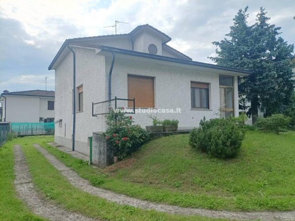 casa indipendente in vendita a Pieranica