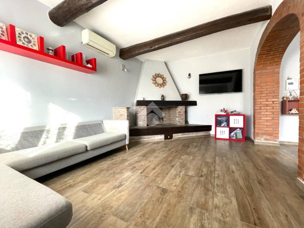casa indipendente in vendita a Pieve d'Olmi