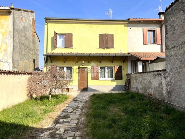 casa indipendente in vendita a Pieve d'Olmi