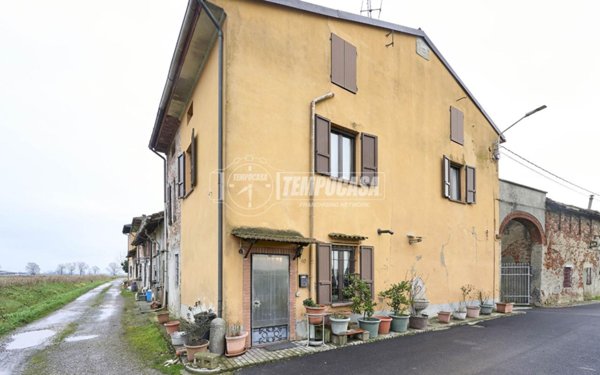 casa indipendente in vendita a Pieve d'Olmi