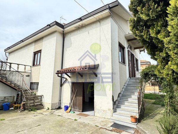 casa indipendente in vendita a Pieve d'Olmi