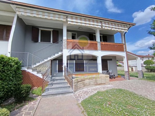 casa indipendente in vendita a Pieve d'Olmi
